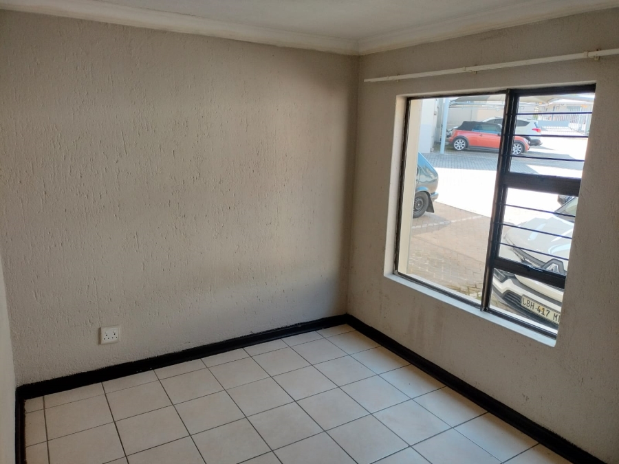 To Let 2 Bedroom Property for Rent in Sonheuwel Mpumalanga