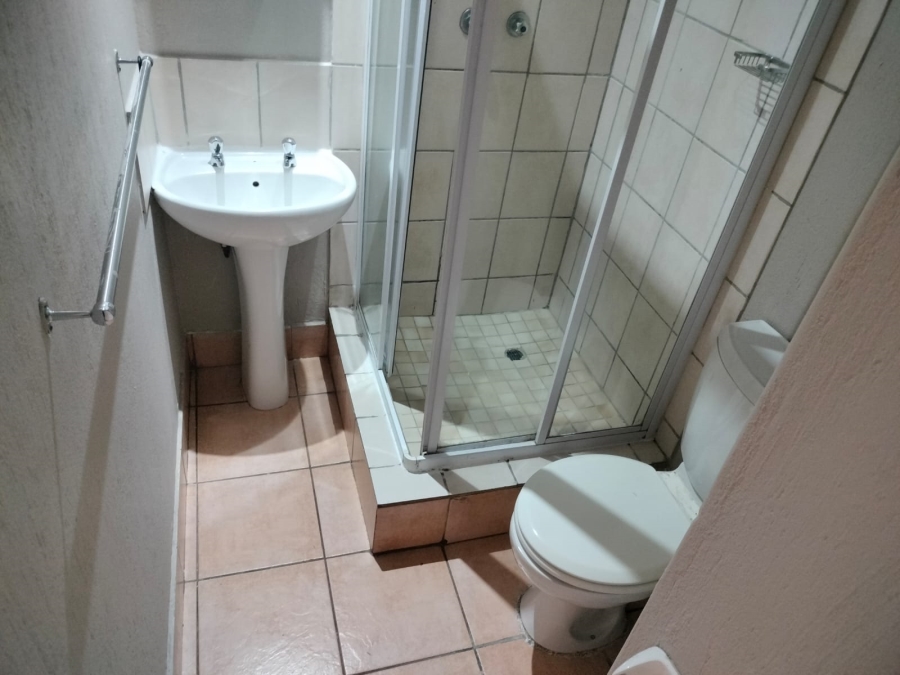 To Let 1 Bedroom Property for Rent in Nelspruit Mpumalanga