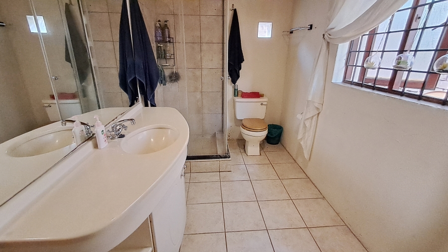 3 Bedroom Property for Sale in Nelspruit Ext 13 Mpumalanga