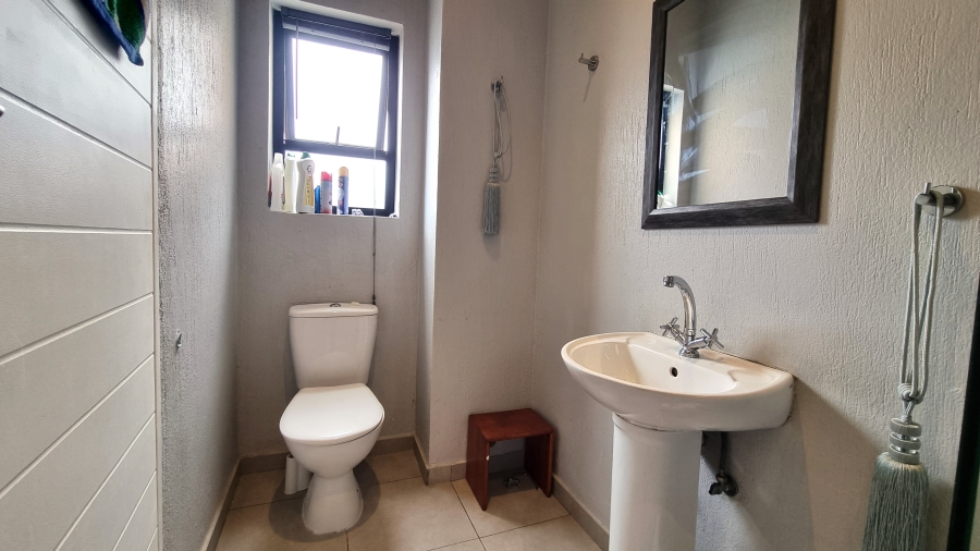 1 Bedroom Property for Sale in Nelspruit Ext 22 Mpumalanga
