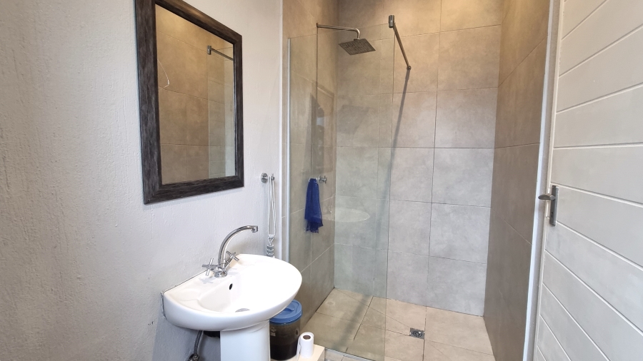 1 Bedroom Property for Sale in Nelspruit Ext 22 Mpumalanga