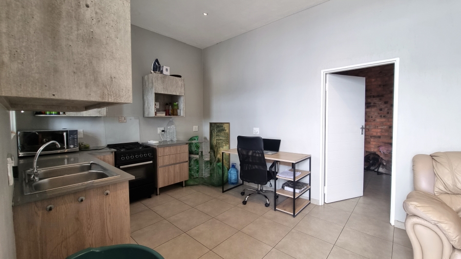 1 Bedroom Property for Sale in Nelspruit Ext 22 Mpumalanga