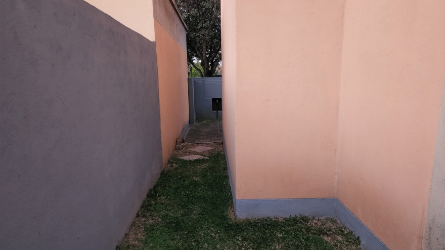 To Let 2 Bedroom Property for Rent in Nelspruit Ext 1 Mpumalanga