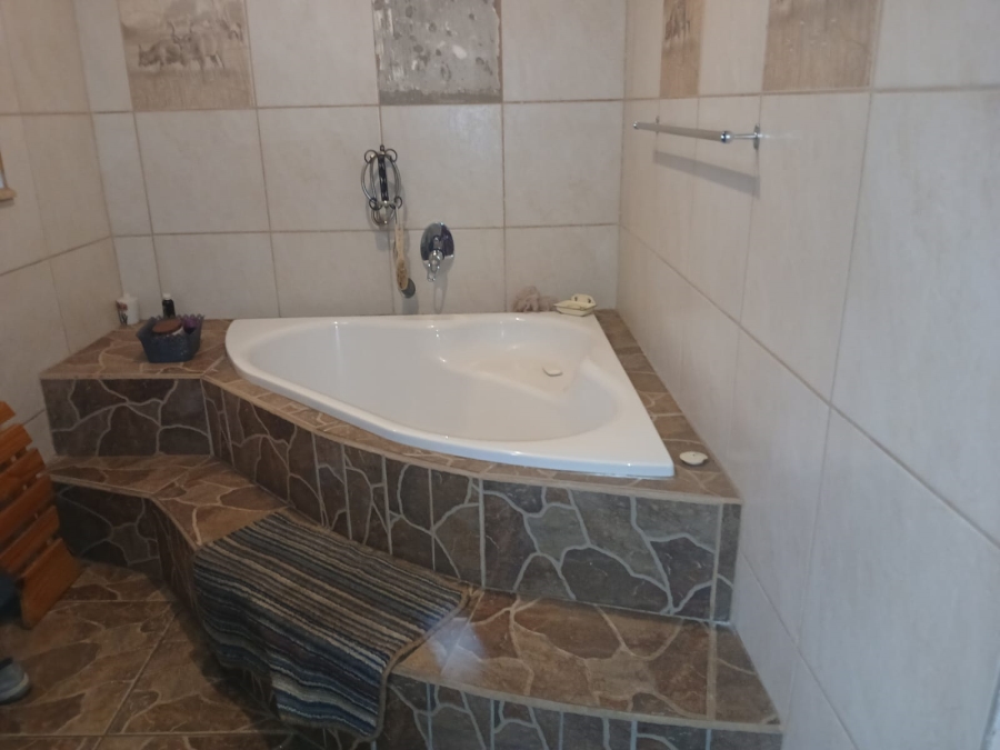 3 Bedroom Property for Sale in De Bruinpark Mpumalanga