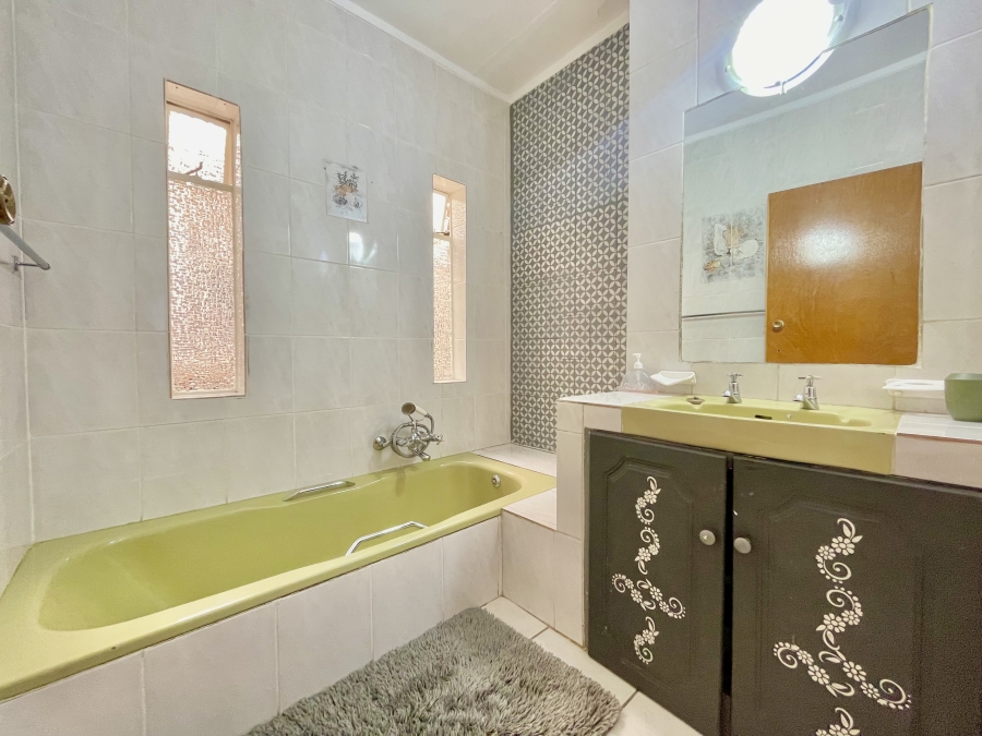 4 Bedroom Property for Sale in Secunda Mpumalanga