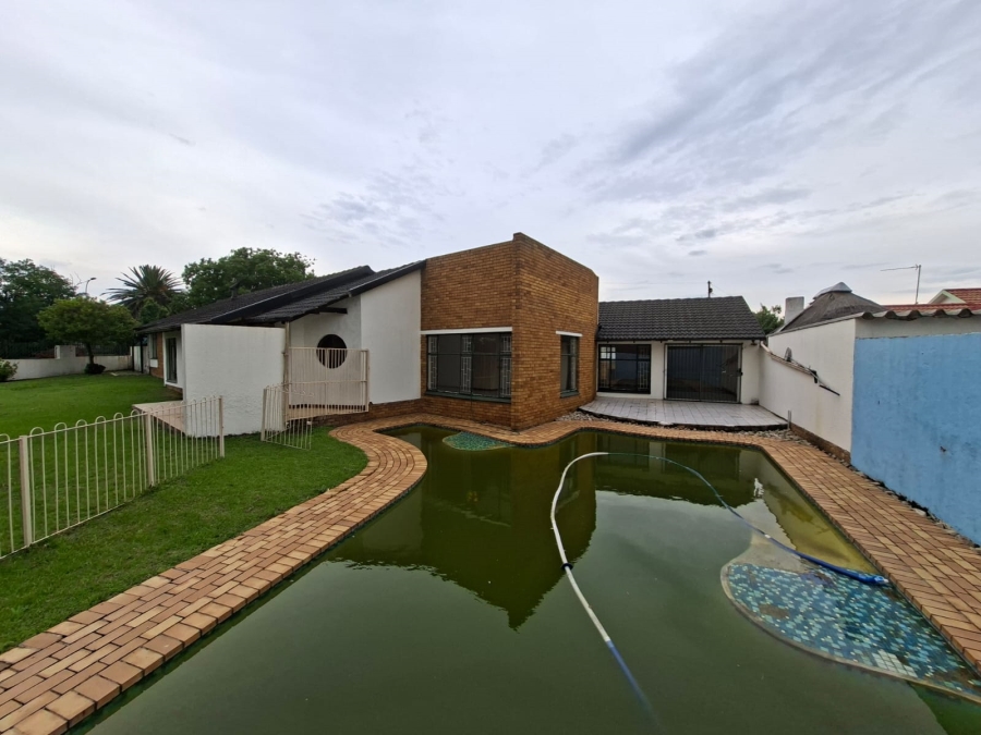 4 Bedroom Property for Sale in Secunda Mpumalanga