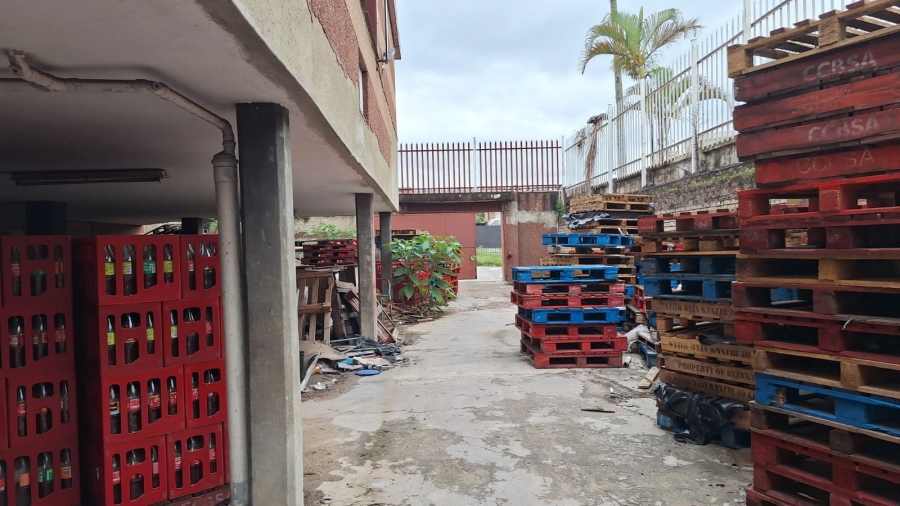 To Let commercial Property for Rent in White River Mpumalanga