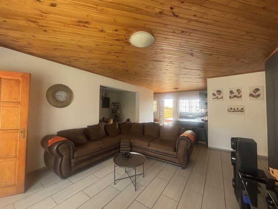 3 Bedroom Property for Sale in Reyno Ridge Mpumalanga