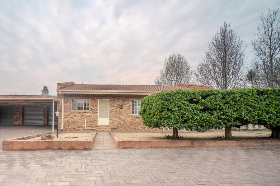 2 Bedroom Property for Sale in Standerton Mpumalanga