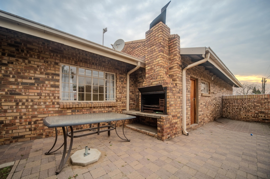 2 Bedroom Property for Sale in Standerton Mpumalanga