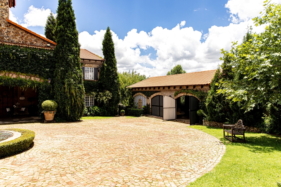 4 Bedroom Property for Sale in Kromdraai AH Mpumalanga