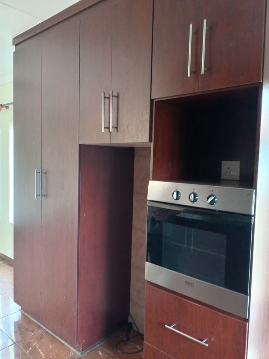 2 Bedroom Property for Sale in Noordrand Mpumalanga