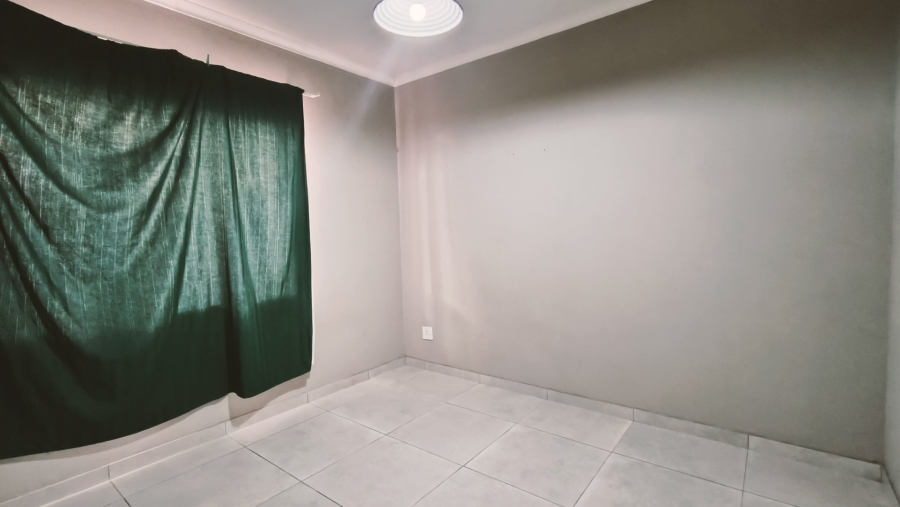 To Let 3 Bedroom Property for Rent in West Acres Mpumalanga