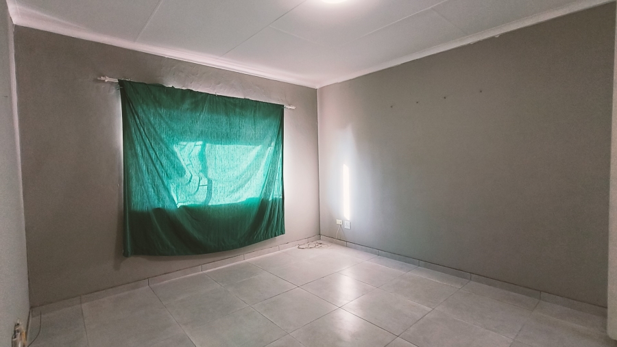 To Let 3 Bedroom Property for Rent in West Acres Mpumalanga