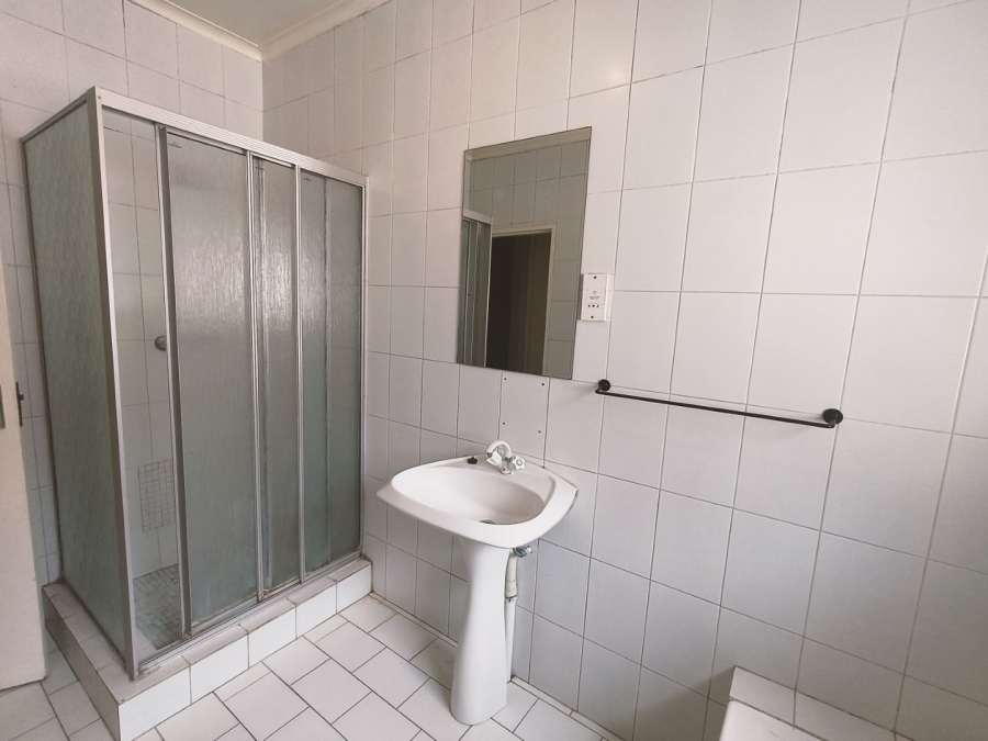 To Let 3 Bedroom Property for Rent in West Acres Mpumalanga