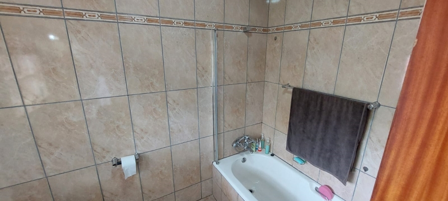 4 Bedroom Property for Sale in West Acres Mpumalanga