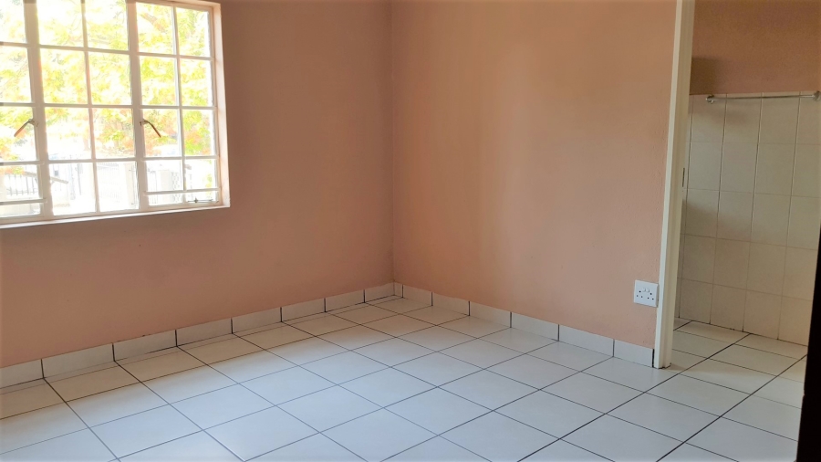 To Let 2 Bedroom Property for Rent in Nelspruit Ext 1 Mpumalanga