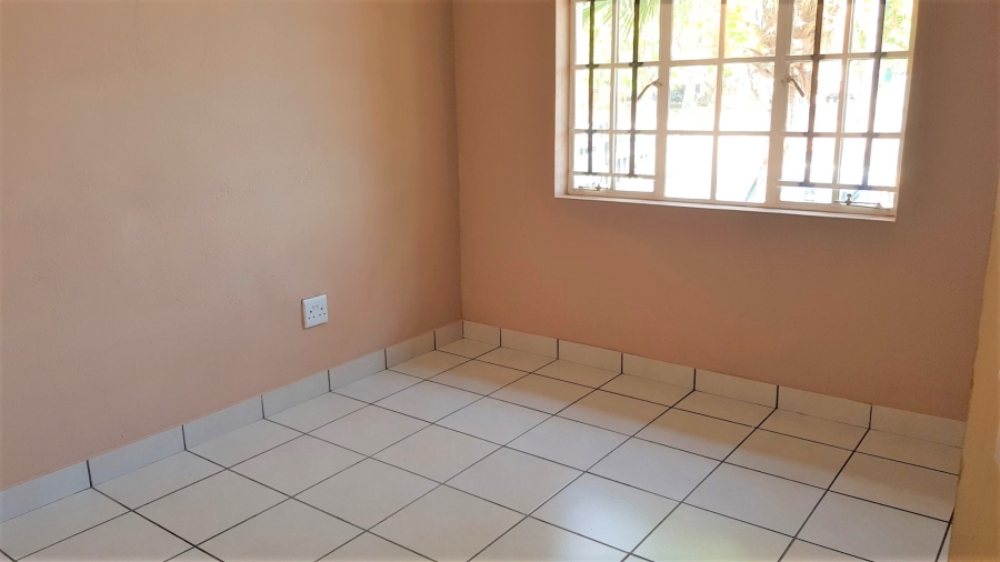 To Let 2 Bedroom Property for Rent in Nelspruit Ext 1 Mpumalanga