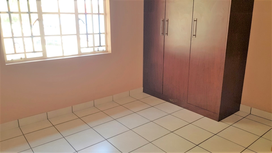 To Let 2 Bedroom Property for Rent in Nelspruit Ext 1 Mpumalanga