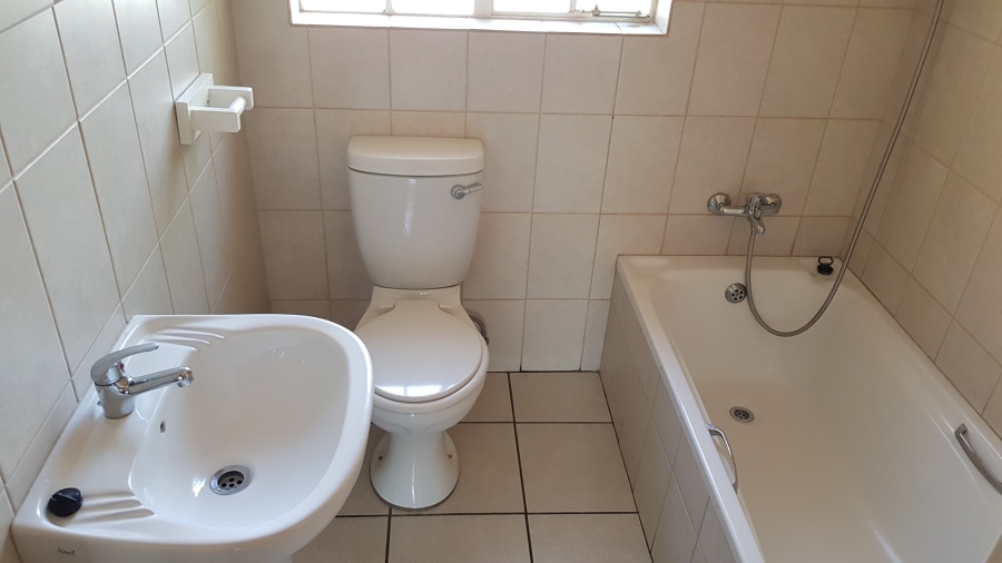 To Let 2 Bedroom Property for Rent in Nelspruit Ext 1 Mpumalanga