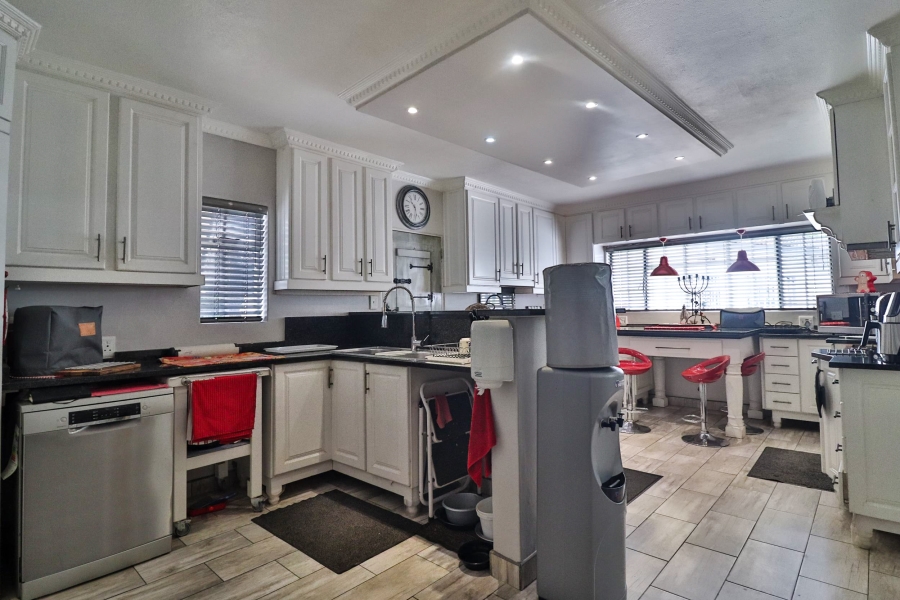 4 Bedroom Property for Sale in Barberton Mpumalanga