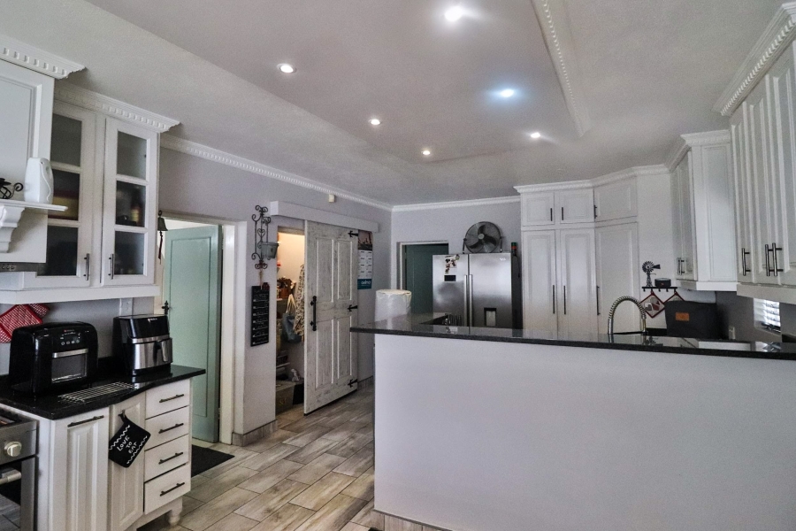 4 Bedroom Property for Sale in Barberton Mpumalanga