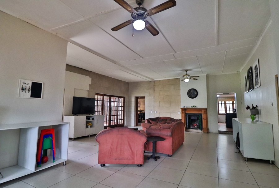 2 Bedroom Property for Sale in Barberton Mpumalanga