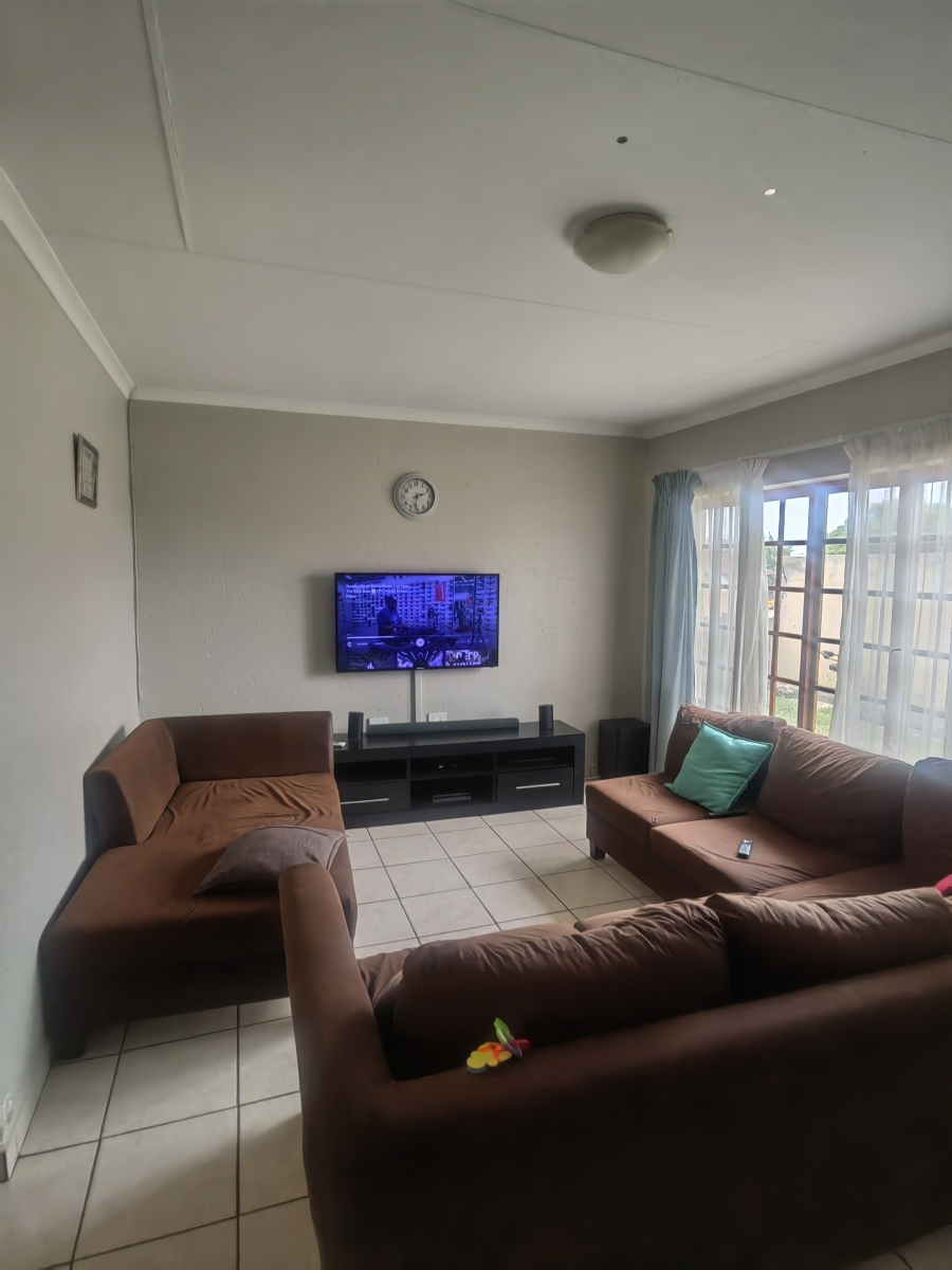 2 Bedroom Property for Sale in Secunda Mpumalanga