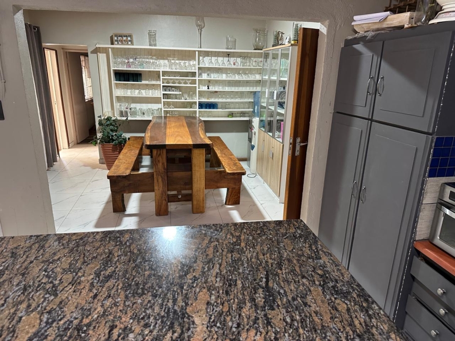 8 Bedroom Property for Sale in Nelspruit Ext 2 Mpumalanga