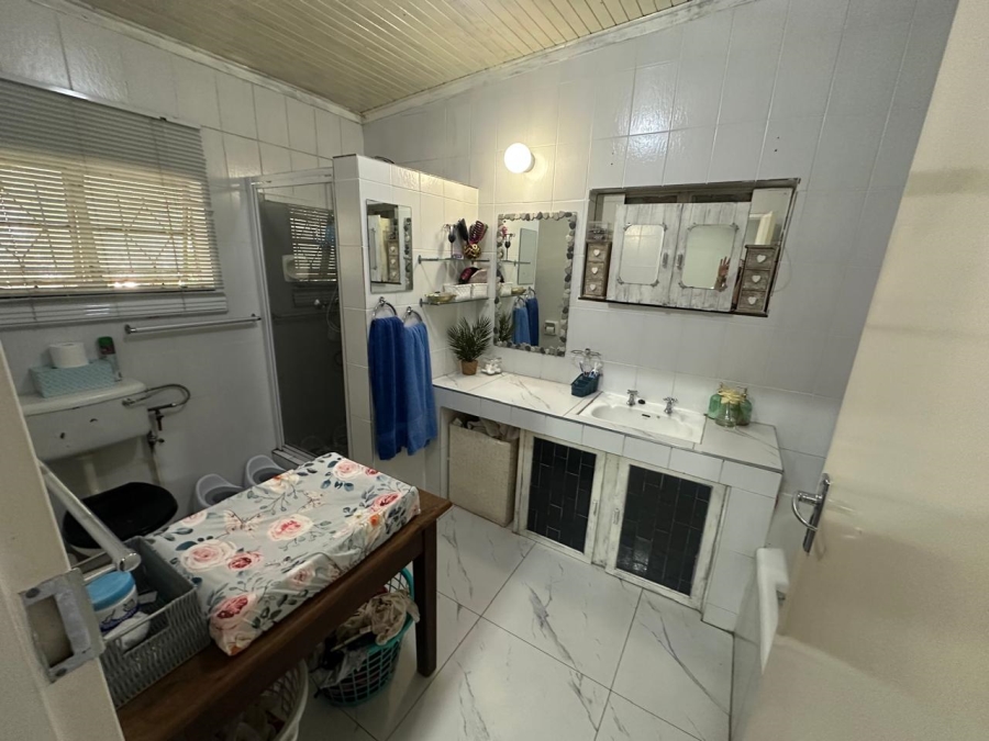 8 Bedroom Property for Sale in Nelspruit Ext 2 Mpumalanga