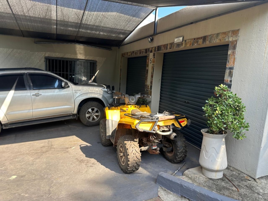 8 Bedroom Property for Sale in Nelspruit Ext 2 Mpumalanga