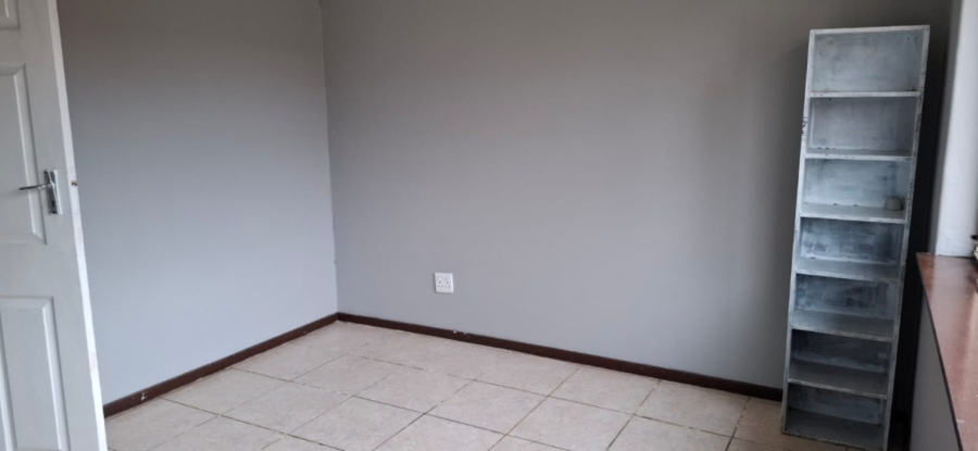 2 Bedroom Property for Sale in White River Mpumalanga