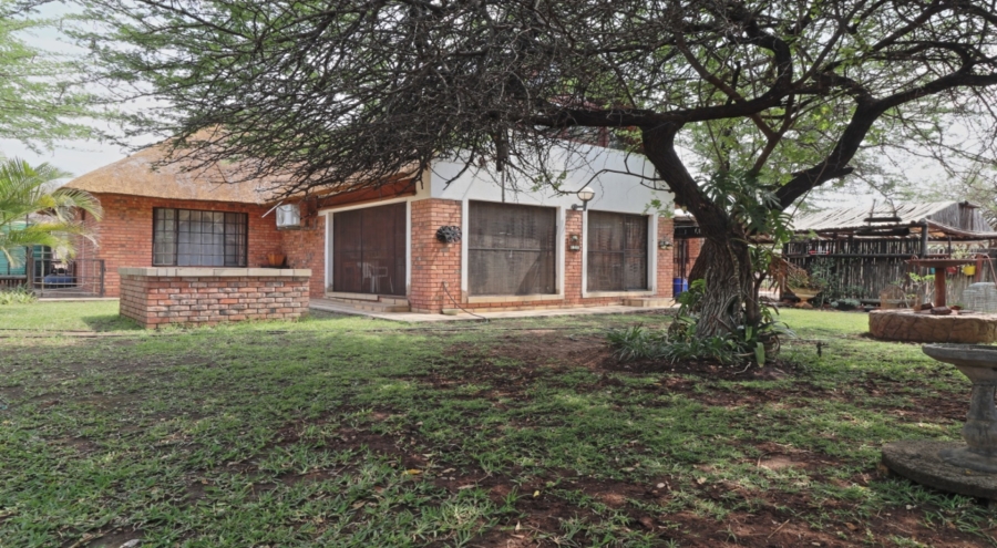 2 Bedroom Property for Sale in Marloth Park Mpumalanga