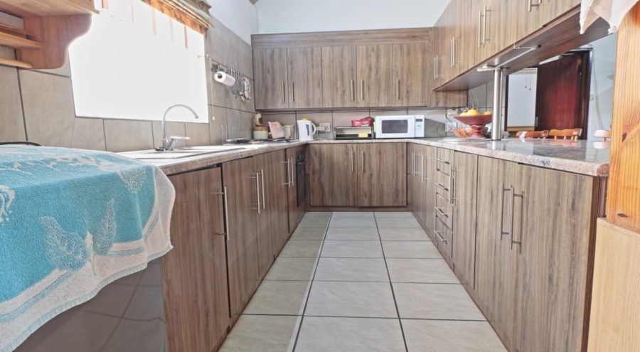 2 Bedroom Property for Sale in Marloth Park Mpumalanga