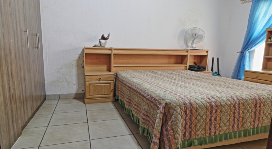 2 Bedroom Property for Sale in Marloth Park Mpumalanga