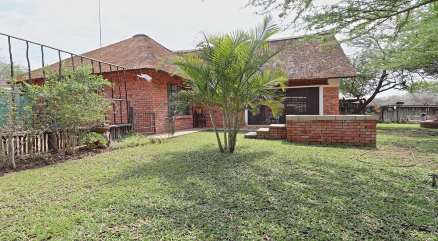 2 Bedroom Property for Sale in Marloth Park Mpumalanga