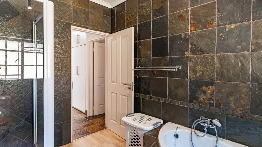 5 Bedroom Property for Sale in Sabie Ext 9 Mpumalanga