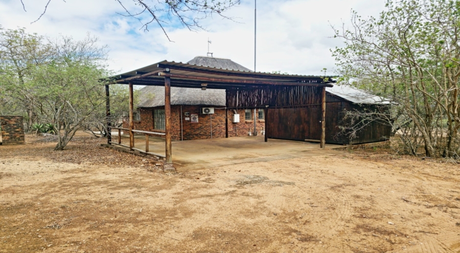 2 Bedroom Property for Sale in Marloth Park Mpumalanga