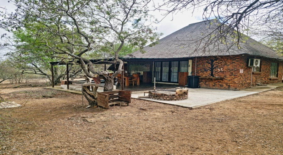 2 Bedroom Property for Sale in Marloth Park Mpumalanga