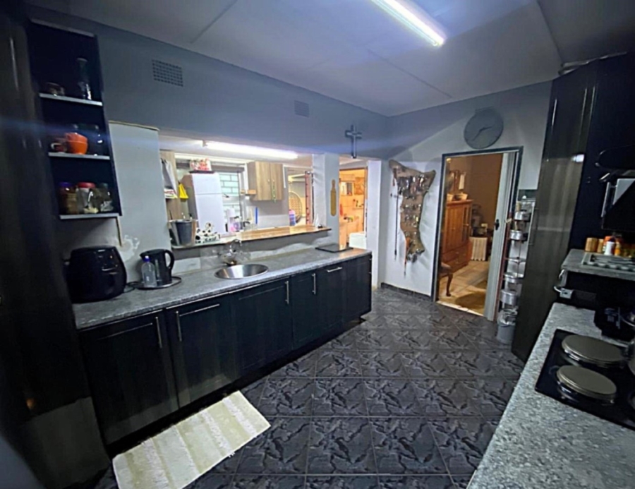 5 Bedroom Property for Sale in White River Ext 3 Mpumalanga