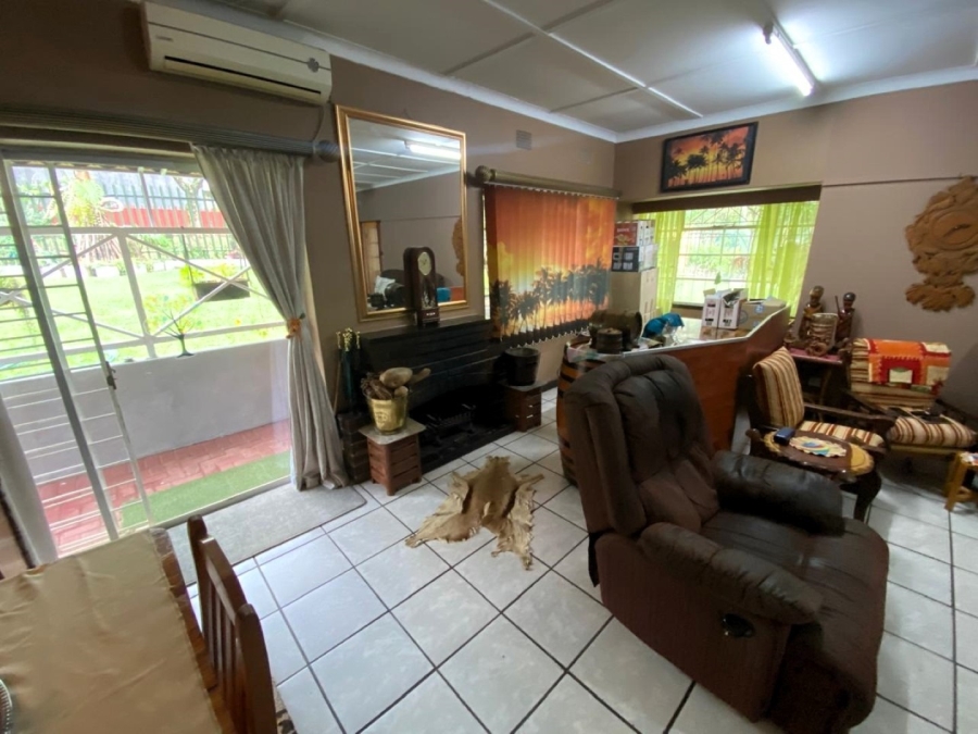 5 Bedroom Property for Sale in White River Ext 3 Mpumalanga
