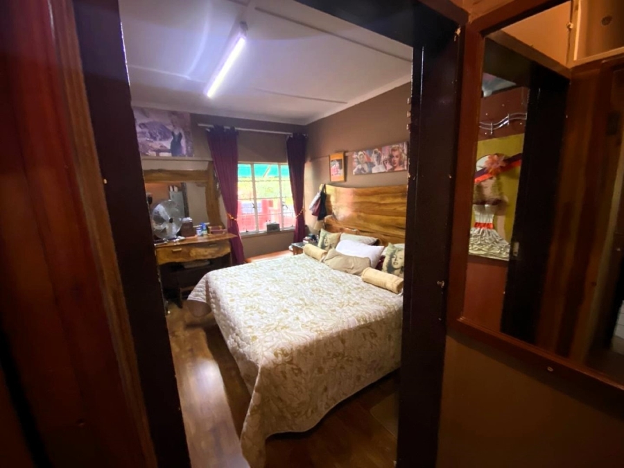 5 Bedroom Property for Sale in White River Ext 3 Mpumalanga