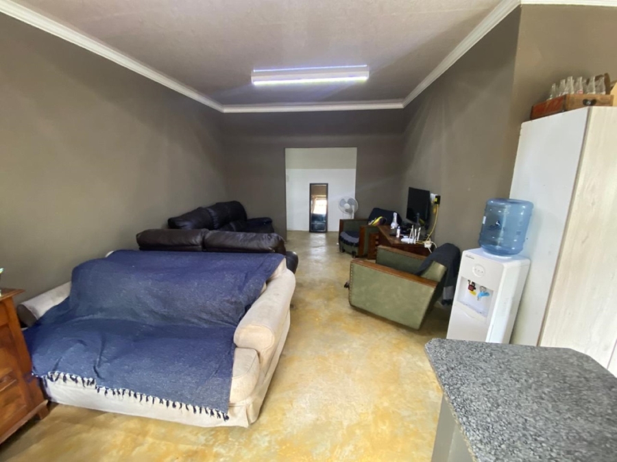 6 Bedroom Property for Sale in White River Ext 3 Mpumalanga