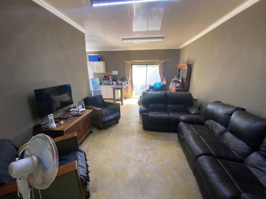 6 Bedroom Property for Sale in White River Ext 3 Mpumalanga