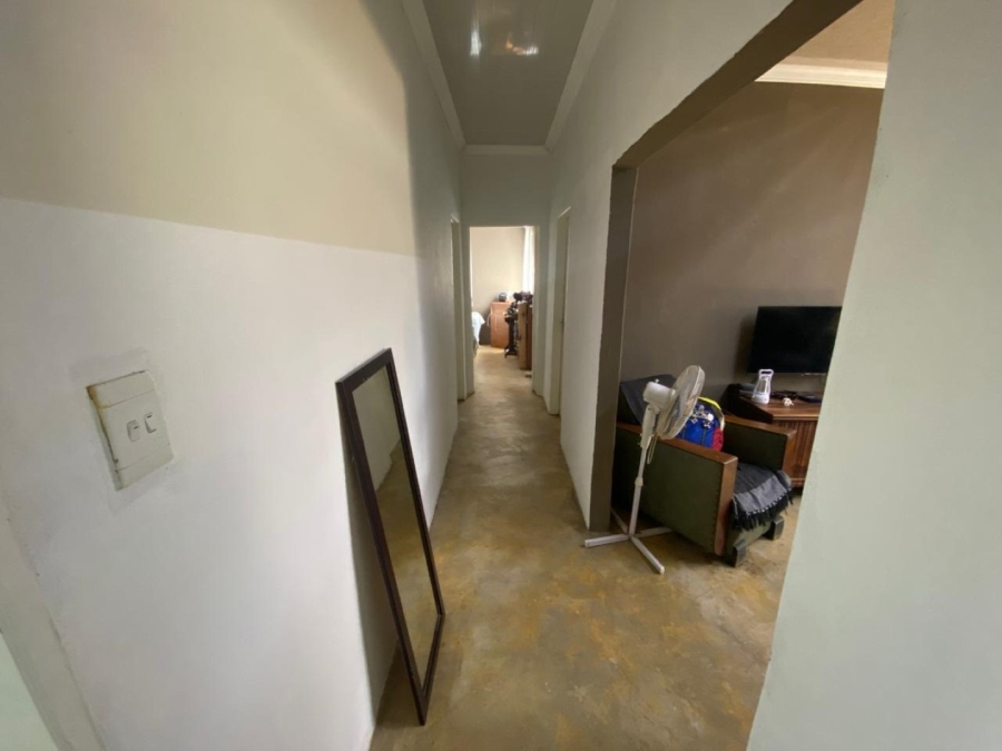 6 Bedroom Property for Sale in White River Ext 3 Mpumalanga