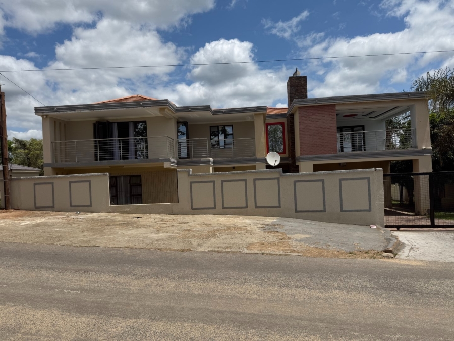 5 Bedroom Property for Sale in Hazyview Mpumalanga