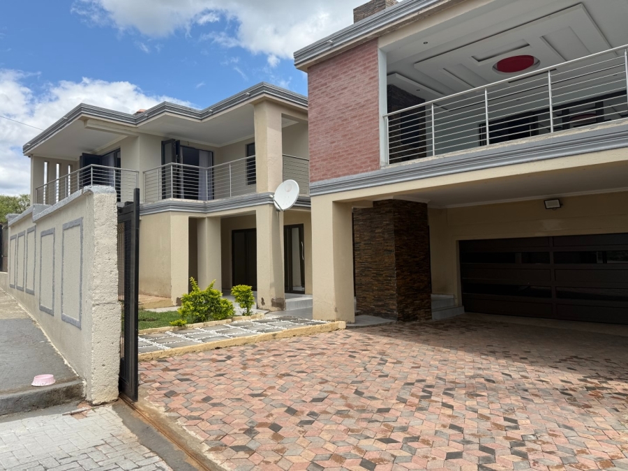 5 Bedroom Property for Sale in Hazyview Mpumalanga