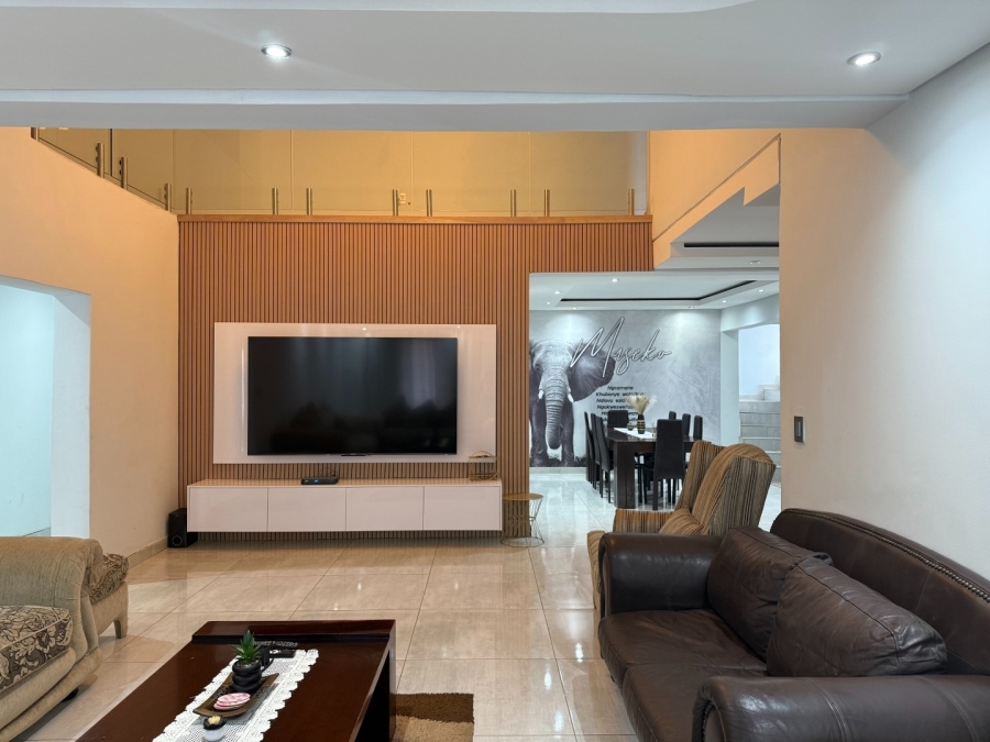 5 Bedroom Property for Sale in Hazyview Mpumalanga