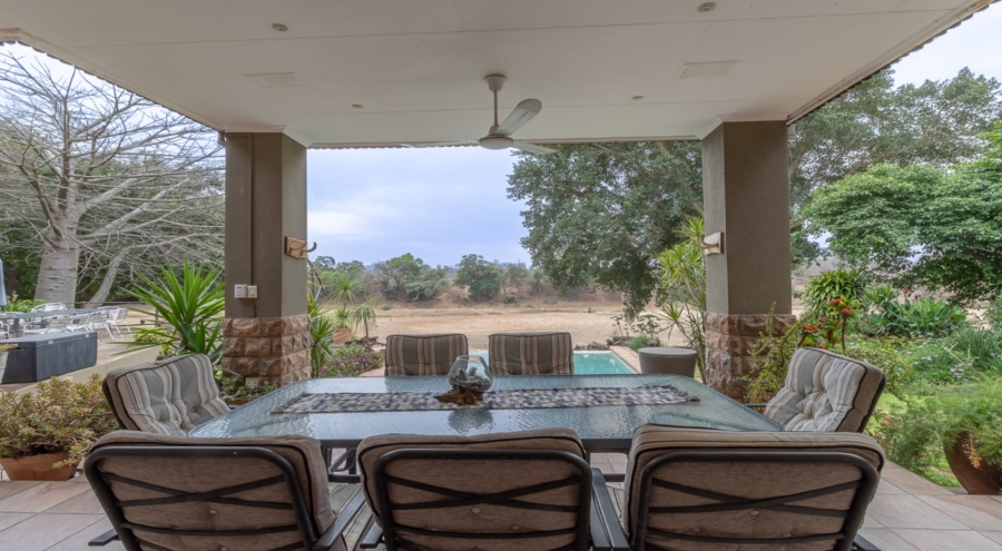 5 Bedroom Property for Sale in Malelane Mpumalanga