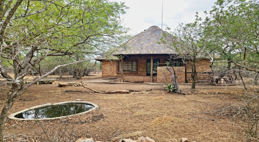 2 Bedroom Property for Sale in Marloth Park Mpumalanga